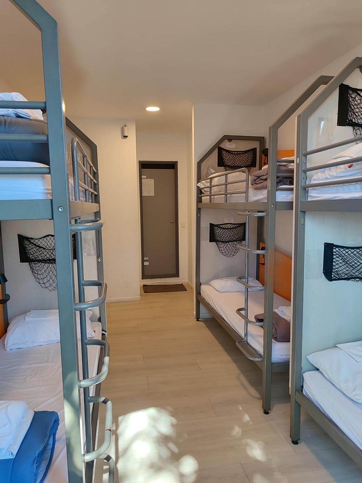 Auberge de Jeunesse HI Les Camélias Niza Exterior foto